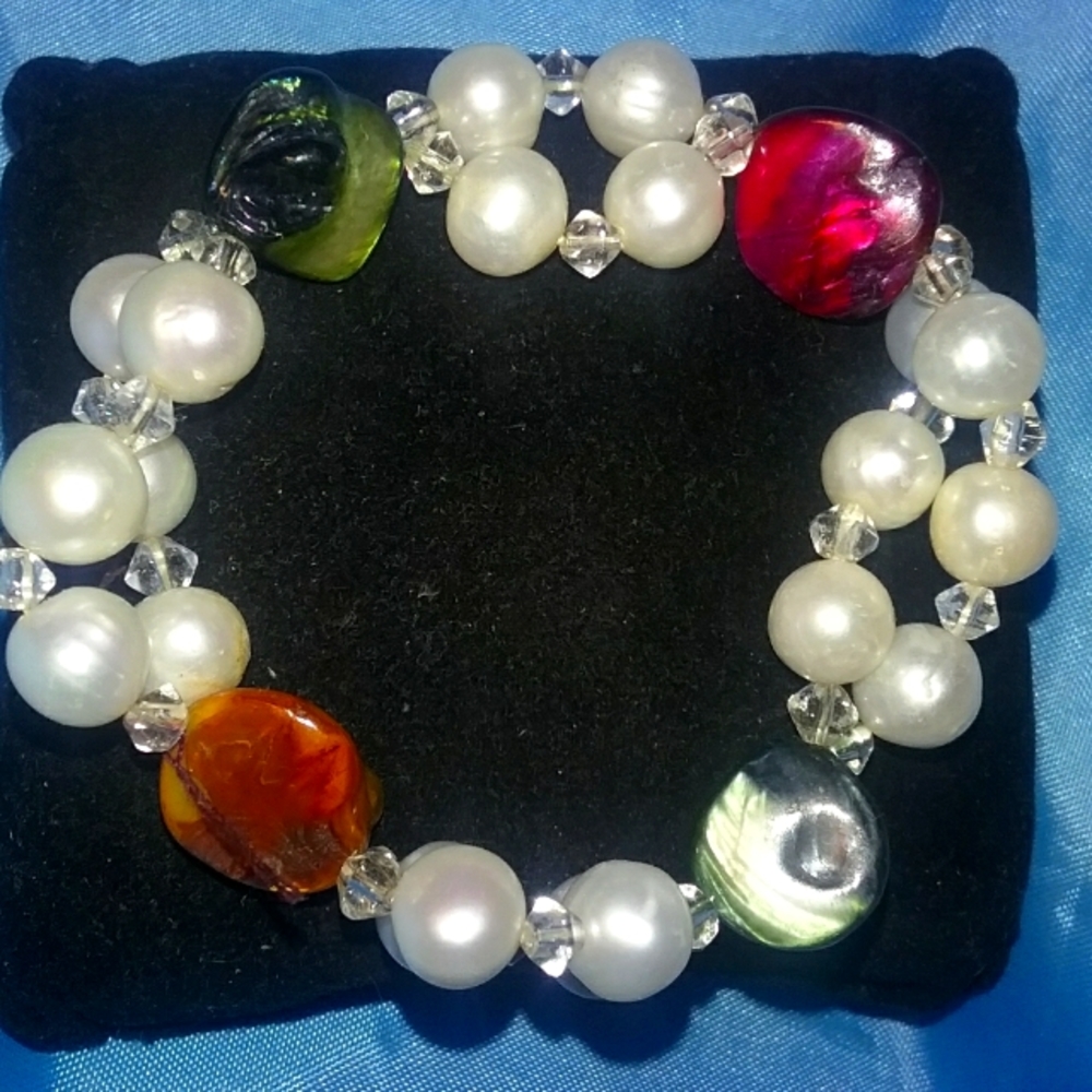 Genuine Pearls And jewels On This Charming  Stretch Bracelet Beautiful